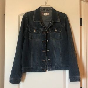 🧿🧿 4/$20 sale! Vintage old navy jean jacket